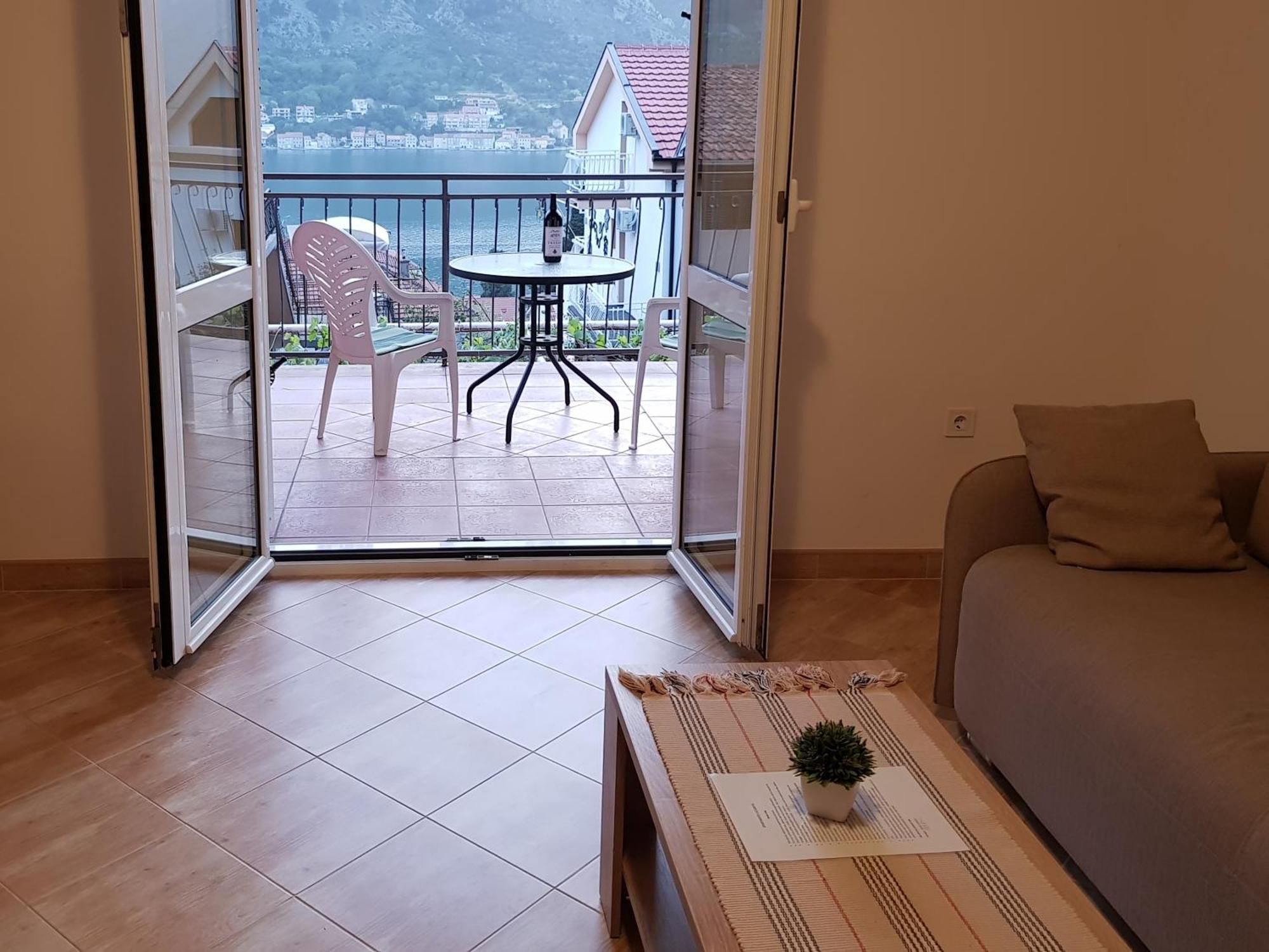 Apartments Lazarevic โกตอร์ ภายนอก รูปภาพ