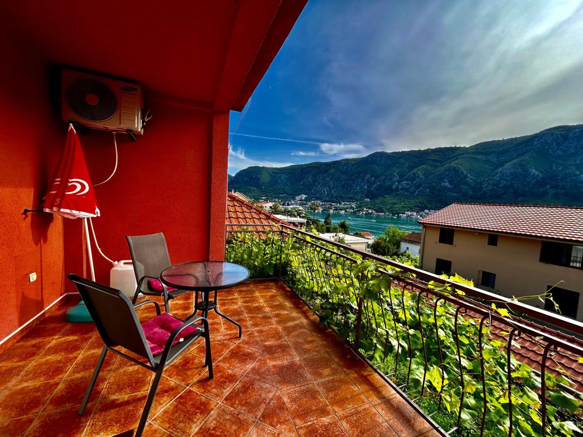 Apartments Lazarevic โกตอร์ ภายนอก รูปภาพ